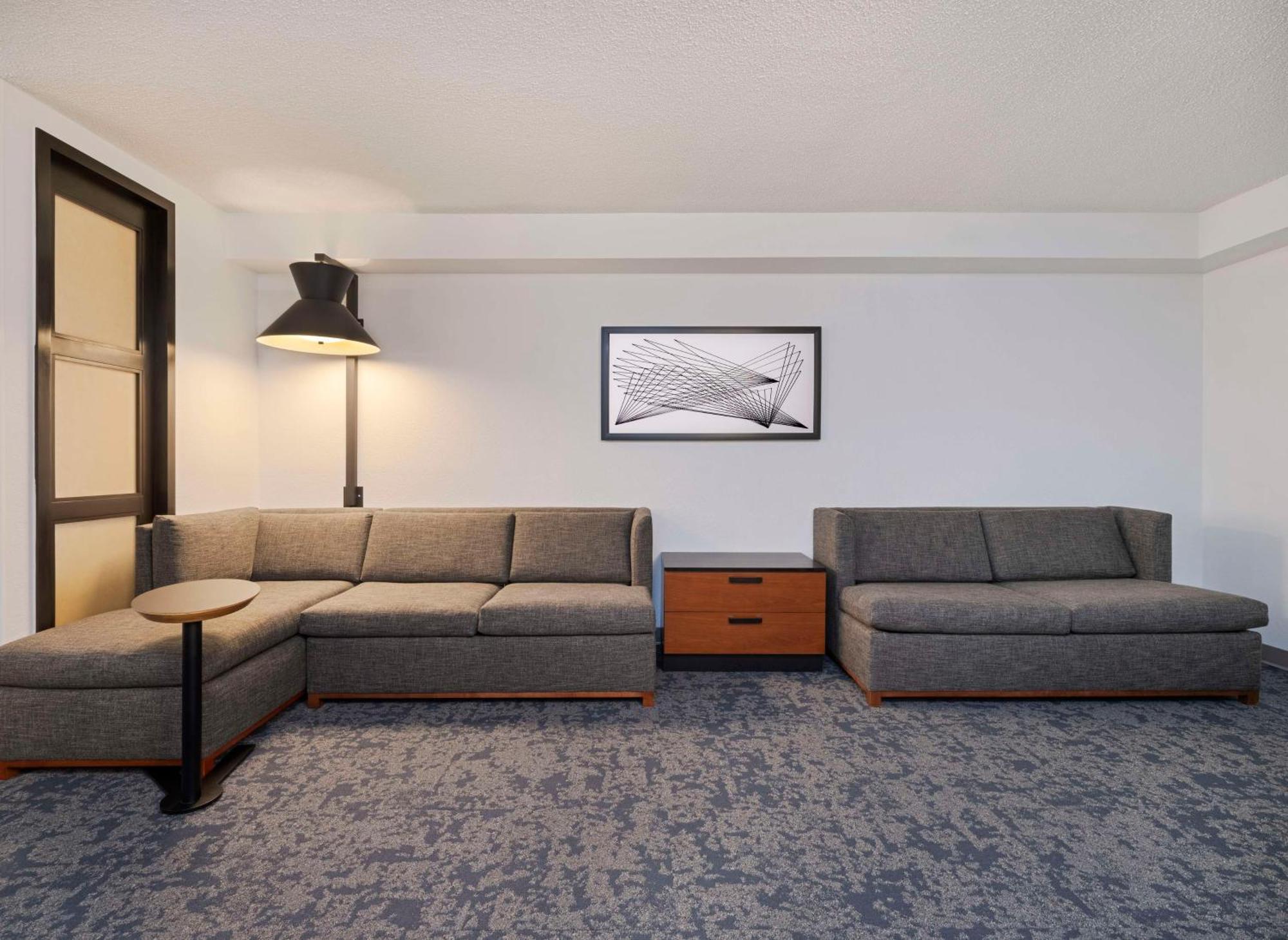 Hyatt Place Tampa Busch Gardens Exteriér fotografie